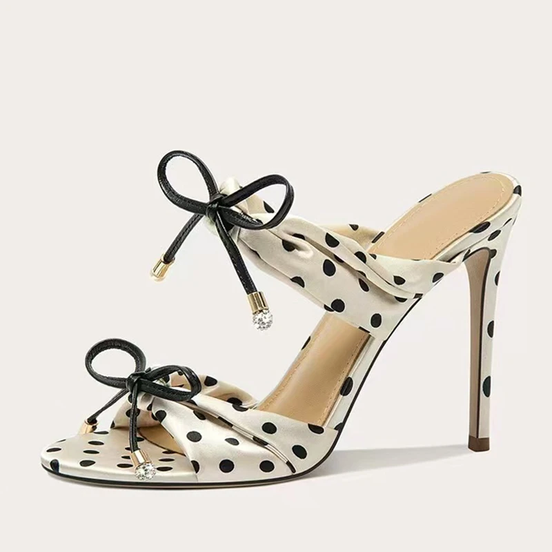 Liyke Designer Butterfly Knot High Heels Modern Slippers Cute Polka Dot Silk Sandal Women Slides Summer Fashion Party Dress Shoe
Liyke Designer Butterfly Knot High Heels Modern Slippers Cute Polka Dot Silk Sandal Women Slides Summer Fashion Party Dress Shoe