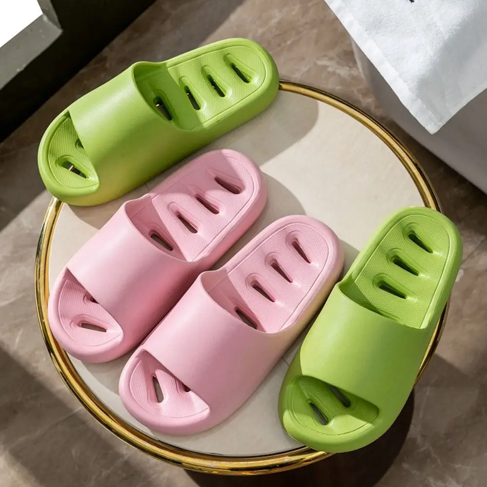 Comfortable Quick-dry Bathroom Slippers Soft Casual Slide Slippers Beachwear House Flat Shoes Slippers Women Female
Comfortable Quick-dry Bathroom Slippers Soft Casual Slide Slippers Beachwear House Flat Shoes Slippers Women Female