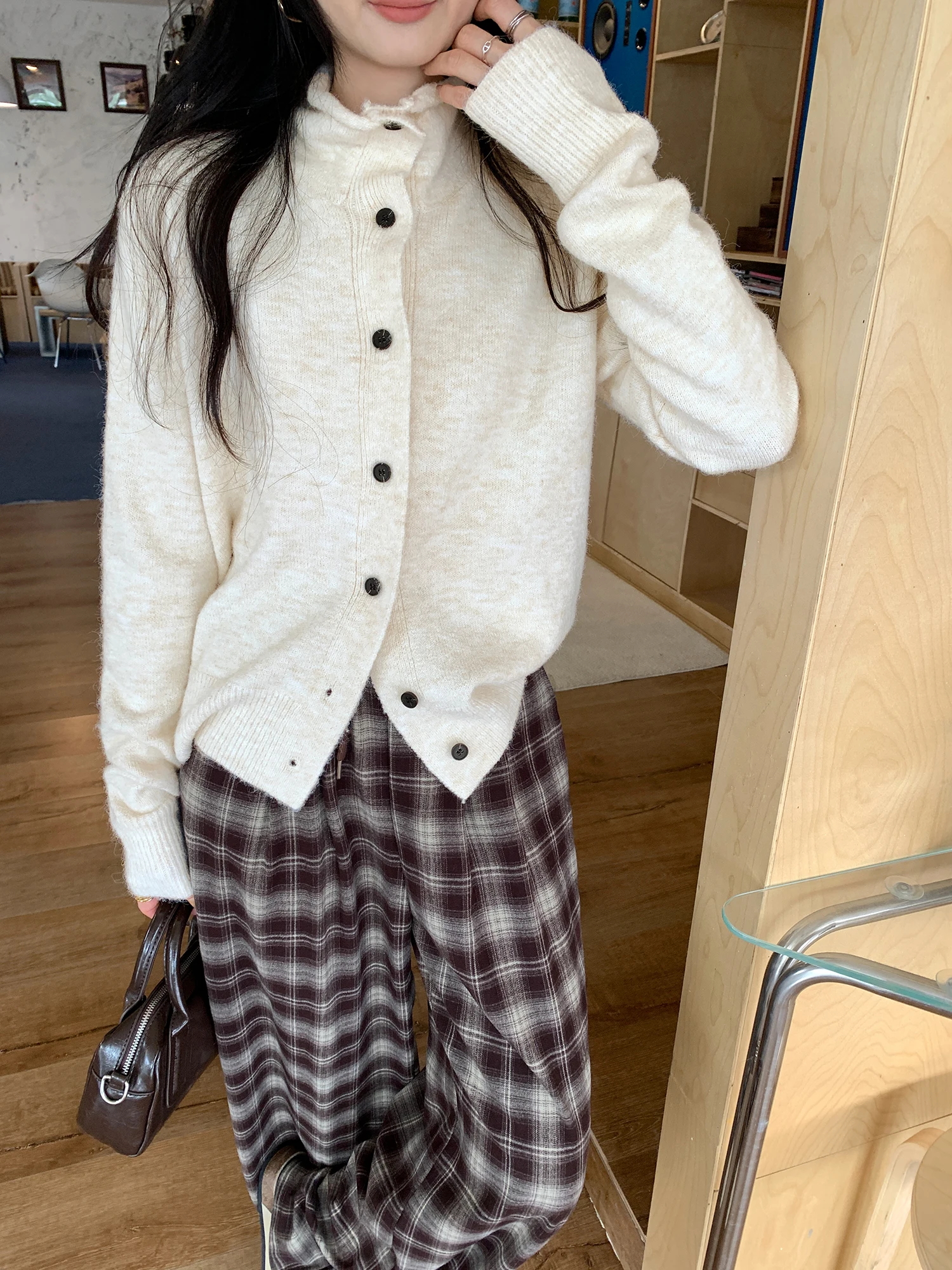 Laid-back Loose Fit Half-high Collar Knitwear Cardigan Women's Autumn New Style Slimming Open-front Top Comfortable Polyester...
Laid-back Loose Fit Half-high Collar Knitwear Cardigan Women's Autumn New Style Slimming Open-front Top Comfortable Polyester...