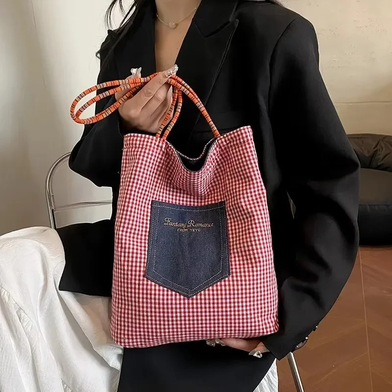 2025 новые модные повседневные джинсовые квадратные сумки на плечо, клетчатые индивидуальные свежие изысканные двусторонние сумки большой вместимости для женщин
2025 новые модные повседневные джинсовые квадратные сумки на плечо, клетчатые индивидуальные свежие изысканные двусторонние сумки большой вместимости для женщин