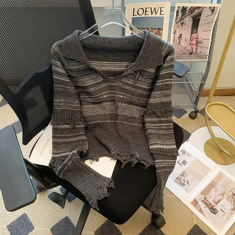 Y2K striped sweater women street style tassel short knitted V-neck pullover slim long-sleeved sweater casual pullover
Y2K striped sweater women street style tassel short knitted V-neck pullover slim long-sleeved sweater casual pullover