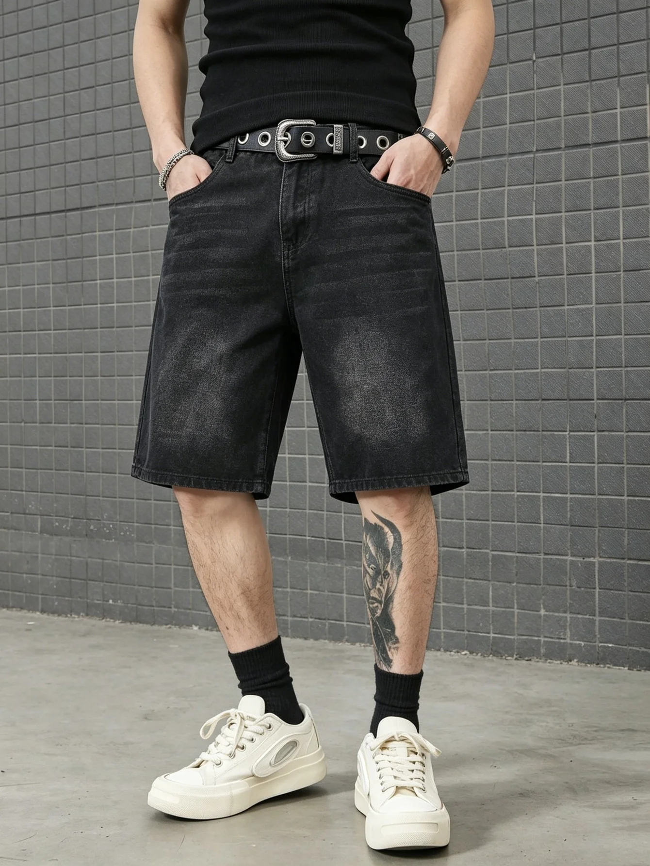 Plain black non stretch denim jorts male loose casual daily wear fashion comfy straight leg bottoms
Plain black non stretch denim jorts male loose casual daily wear fashion comfy straight leg bottoms