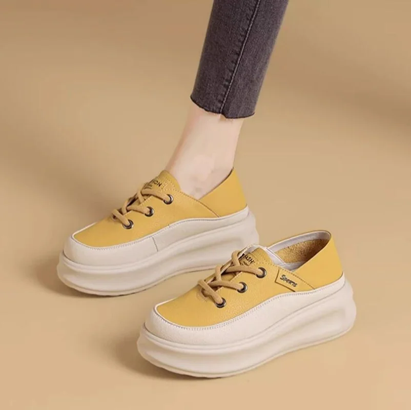 Women's Genuine Leather Thick-Soled Sneakers Casual Spring Summer Trend Loafers plus Size 34-39 for Girls And Students
Women's Genuine Leather Thick-Soled Sneakers Casual Spring Summer Trend Loafers plus Size 34-39 for Girls And Students