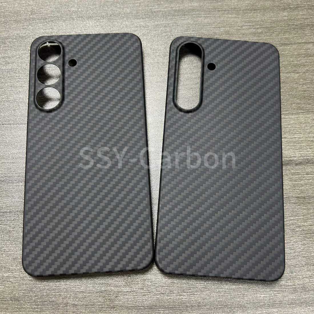 Чехол из настоящего карбона для Samsung Galaxy S25 S25 plus S24, кевларовый чехол из арамидного волокна, ультратонкий чехол для телефона с защитой от падения
Чехол из настоящего карбона для Samsung Galaxy S25 S25 plus S24, кевларовый чехол из арамидного волокна, ультратонкий чехол для телефона с защитой от падения