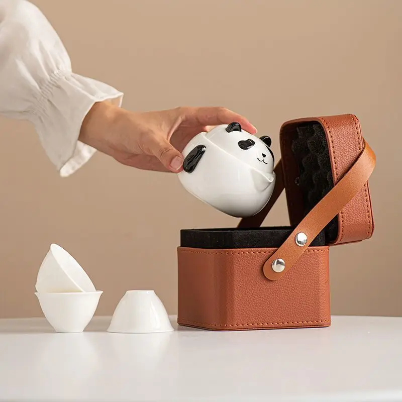Портативный дорожный чайный сервиз Yifan Panda, один чайник, три чашки, быстрая чашка, уличный походный чайник, ручной подарок
Портативный дорожный чайный сервиз Yifan Panda, один чайник, три чашки, быстрая чашка, уличный походный чайник, ручной подарок