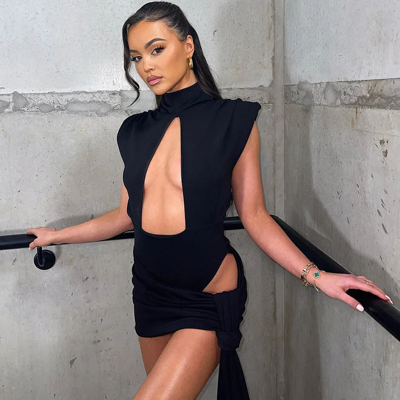 Crystal Black Sleeveless Hollow Out Shoulder Pads Bodysuit With Ruched Patchwork Mini Skirt 2 Piece Set Matching Outfits Party
Crystal Black Sleeveless Hollow Out Shoulder Pads Bodysuit With Ruched Patchwork Mini Skirt 2 Piece Set Matching Outfits Party