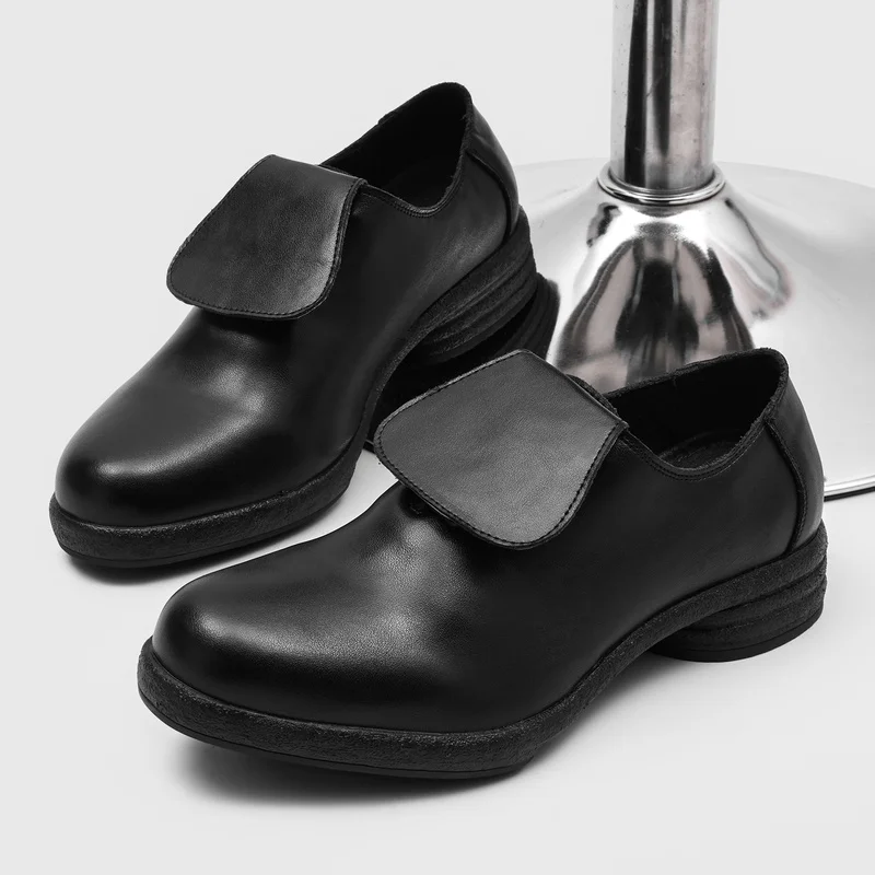 New Vintage Niche Chunky Casual Men Shoes Black Color Versatile British Style Leather Shoes Lace Flap Derby Shoes Sizes 38-46
New Vintage Niche Chunky Casual Men Shoes Black Color Versatile British Style Leather Shoes Lace Flap Derby Shoes Sizes 38-46