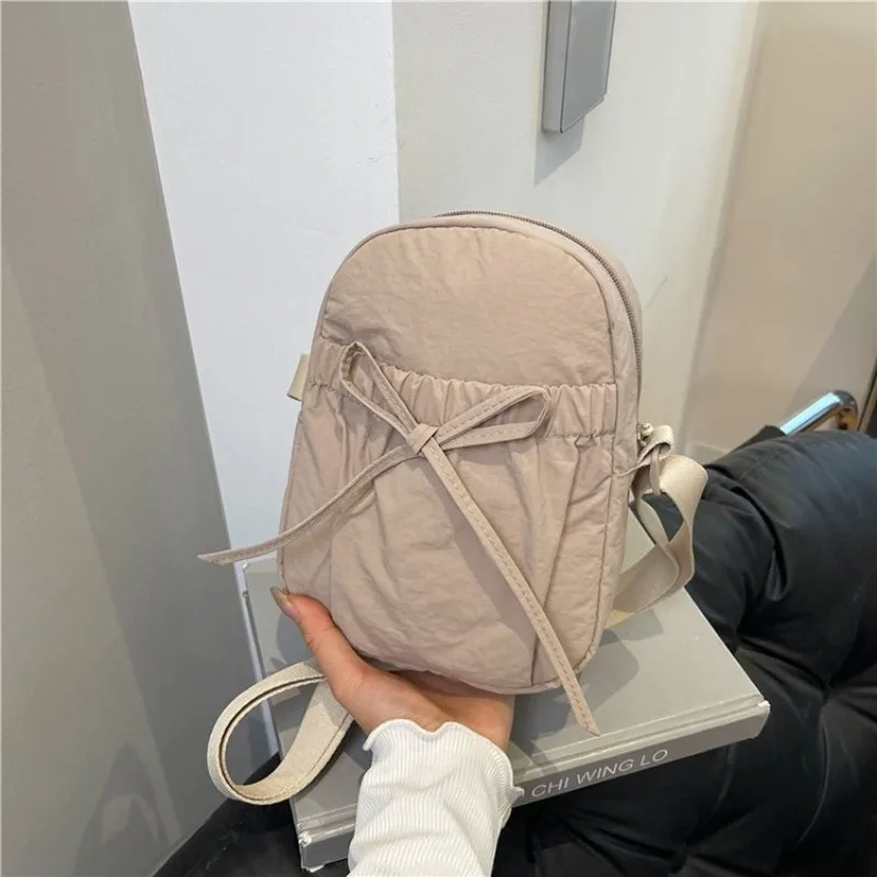 Diaper Bag Fashionable Retro Designer Handbag Elegant Leather Crossbody Purse For Women Stylish Minimalist Tote
Diaper Bag Fashionable Retro Designer Handbag Elegant Leather Crossbody Purse For Women Stylish Minimalist Tote