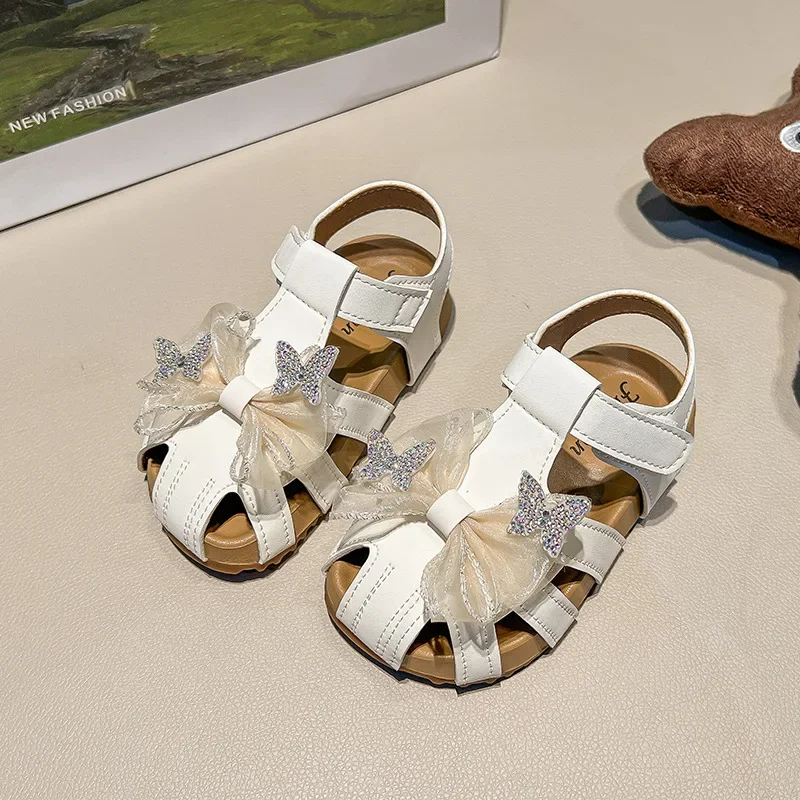 2025 Summer Kids' Closed-Toe Sandals Sequin Bowknot Girls' Princess Sandals Anti-Slip Soft Sole Children’s Causal Beach Shoes
2025 Summer Kids' Closed-Toe Sandals Sequin Bowknot Girls' Princess Sandals Anti-Slip Soft Sole Children’s Causal Beach Shoes