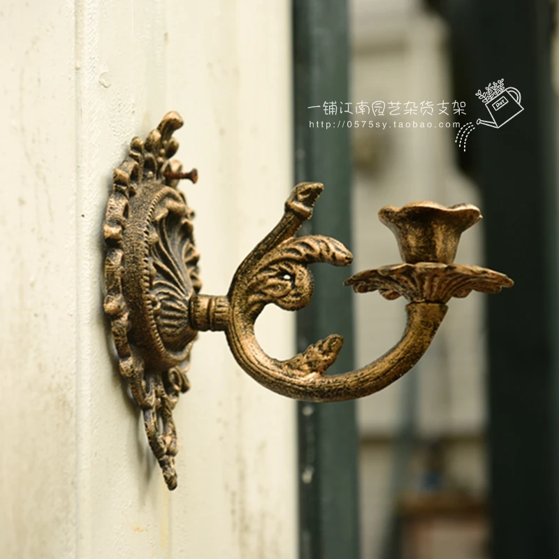 Wall Candlestick Metal Candle Holder Europe Golden Wedding Decoration Bar Party Living Room Brief Decoration Home Ornaments
Wall Candlestick Metal Candle Holder Europe Golden Wedding Decoration Bar Party Living Room Brief Decoration Home Ornaments