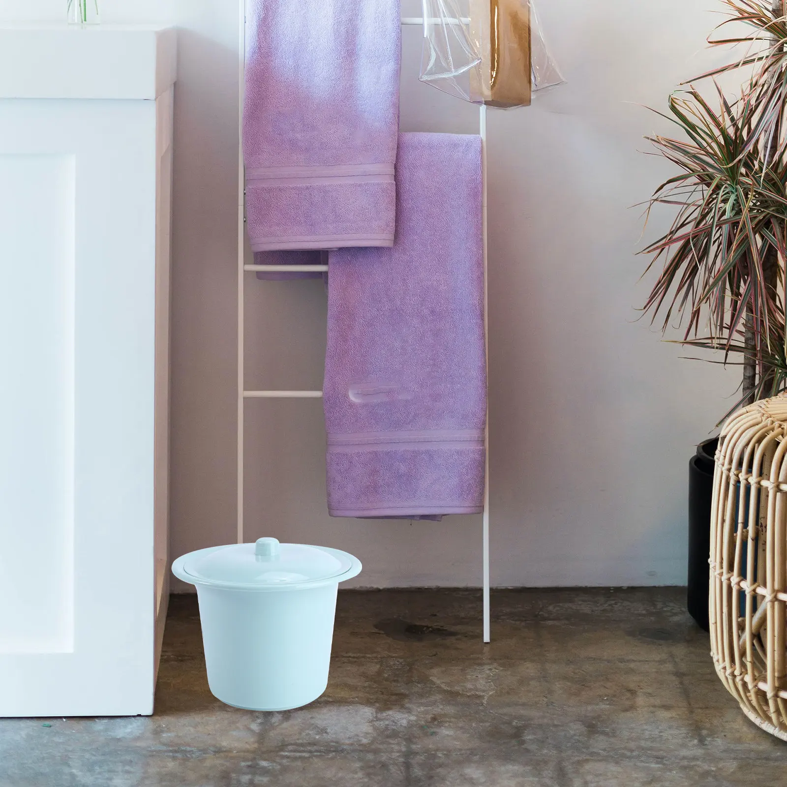 1 шт. Пластиковый ночной горшок с крышкой, прочный, глубокий, для детей и пожилых людей
1 шт. Пластиковый ночной горшок с крышкой, прочный, глубокий, для детей и пожилых людей