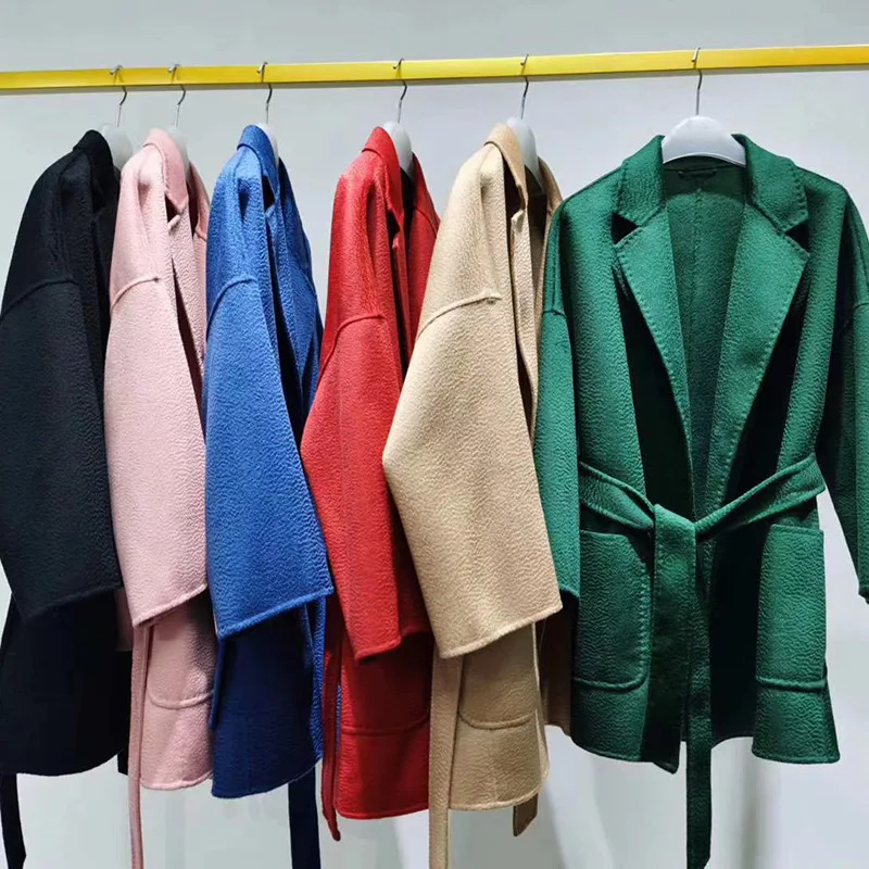 High end water ripple cashmere coat women's short style 2024 autumn and winter new suit collar tie double-sided woolen coat
High end water ripple cashmere coat women's short style 2024 autumn and winter new suit collar tie double-sided woolen coat