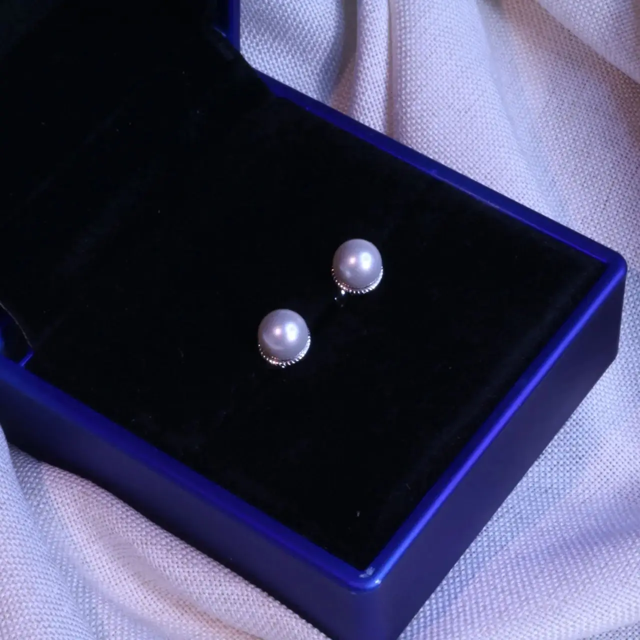 Pearl Stud Earrings 6.35mm Earring 925 Sterling Silver Stud Earring Wedding Earrings
Pearl Stud Earrings 6.35mm Earring 925 Sterling Silver Stud Earring Wedding Earrings