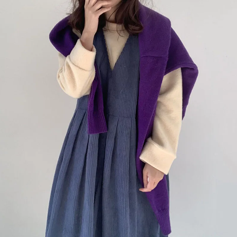 Adorable round Ne Fce Lined Corduroy Vest Dr Set Versatile Youthful Look Light Weight Winter Collection for Women 
Adorable round Ne Fce Lined Corduroy Vest Dr Set Versatile Youthful Look Light Weight Winter Collection for Women