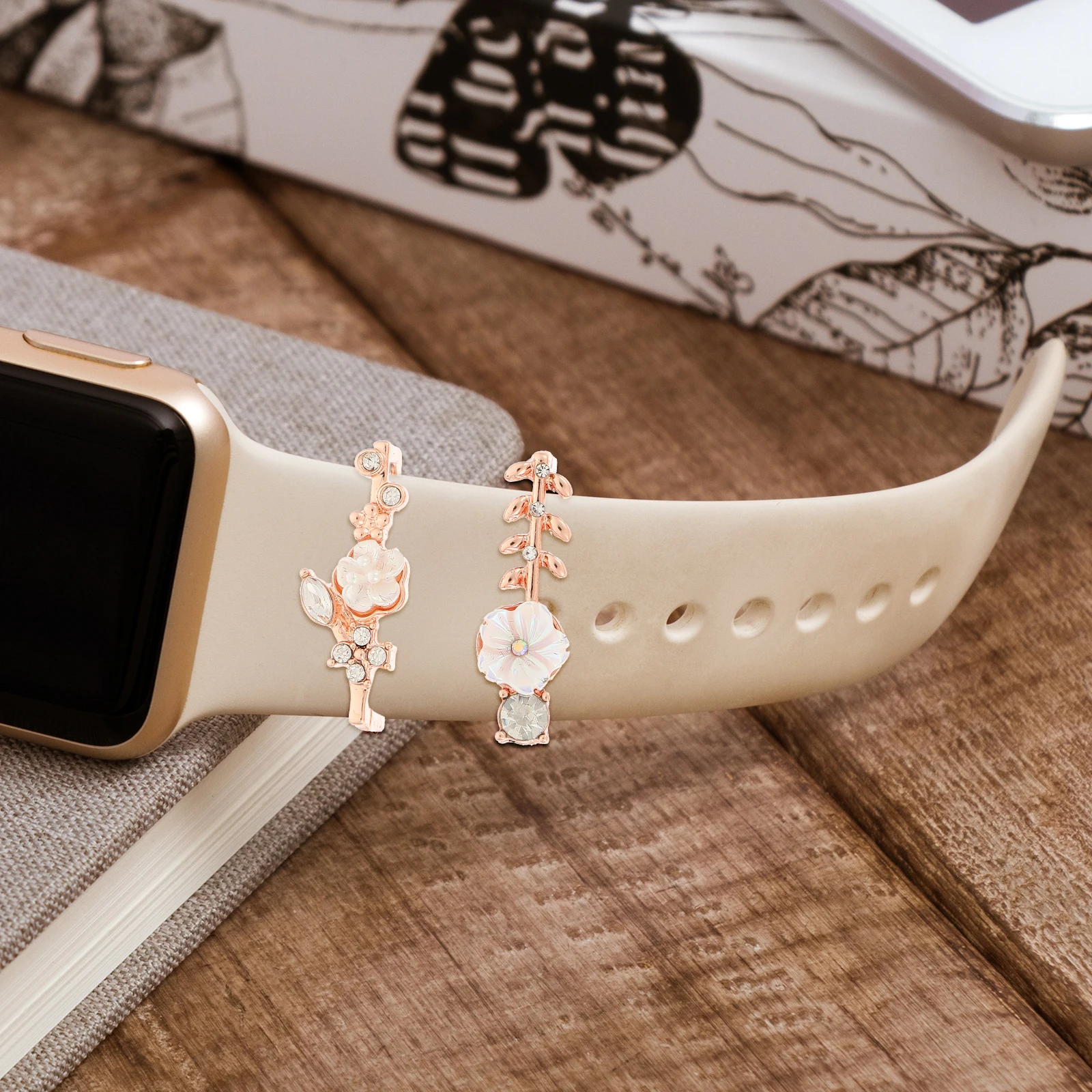 4 Pcs Smartwatch Decorative Ring Decorations Watchband Charms Strap Rose Gold Rhinestones
4 Pcs Smartwatch Decorative Ring Decorations Watchband Charms Strap Rose Gold Rhinestones