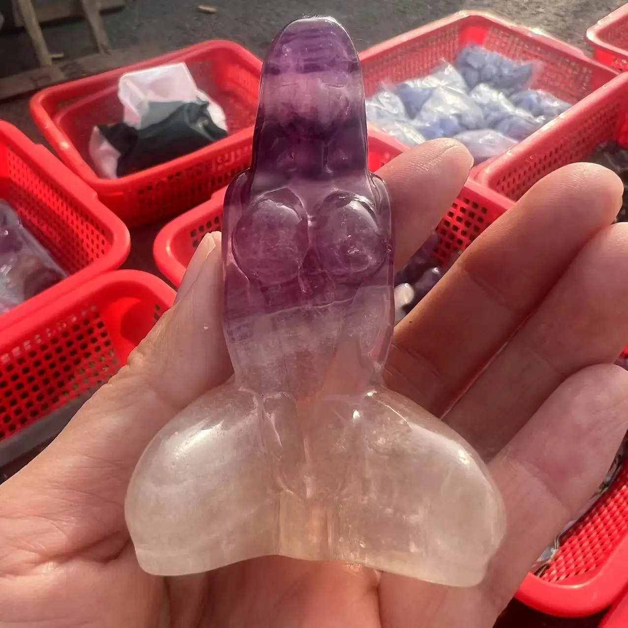 Natural fluorite Female Model Statue Yoga Girl Female Model Figurine Amethyst Quartz Crystal Engraving Home Decor
Natural fluorite Female Model Statue Yoga Girl Female Model Figurine Amethyst Quartz Crystal Engraving Home Decor