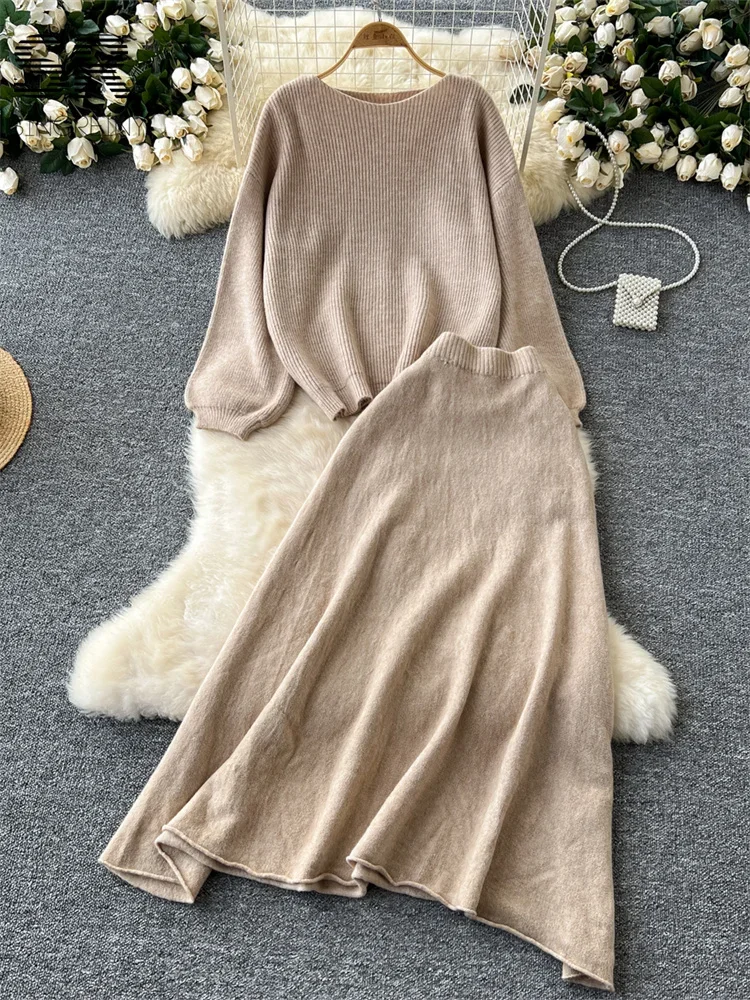 Gentle Korean 2pcs Suits Women Autumn Winter Loose Sweater+Elastic Waist Skirt Ladies Basics Knitting Two Pieces Sets
Gentle Korean 2pcs Suits Women Autumn Winter Loose Sweater+Elastic Waist Skirt Ladies Basics Knitting Two Pieces Sets