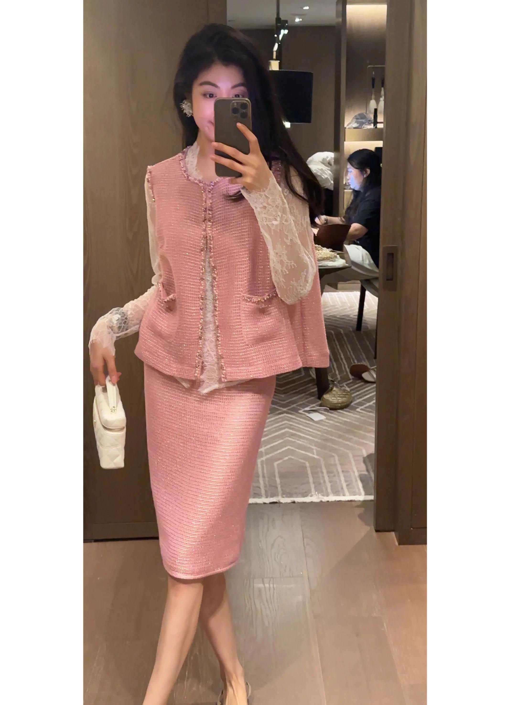 Lightweight Pink Vest Set Elegant Ageless Chic Small Fragrance Style 2NCOU NiCo Summer New Arrival Women's Fashion Top
Lightweight Pink Vest Set Elegant Ageless Chic Small Fragrance Style 2NCOU NiCo Summer New Arrival Women's Fashion Top