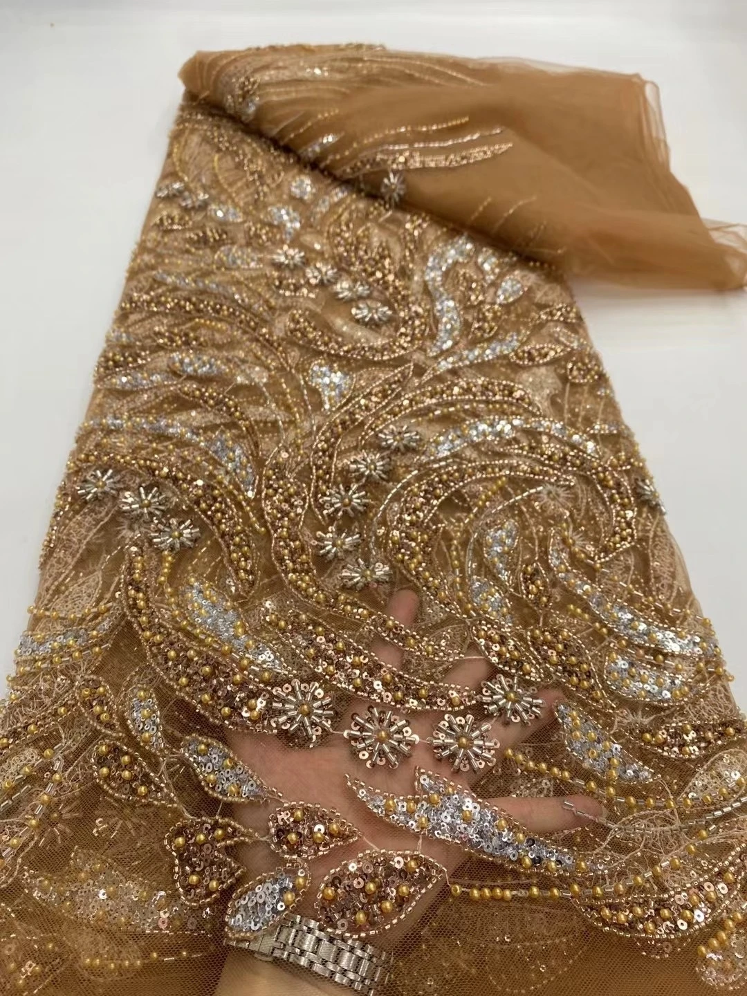 High-Quality Tulle Lace Fabric with Sequins And Embroidery for Wedding Party Dresses Beads Stones African Nigerian 5Yard DP0351
High-Quality Tulle Lace Fabric with Sequins And Embroidery for Wedding Party Dresses Beads Stones African Nigerian 5Yard DP0351