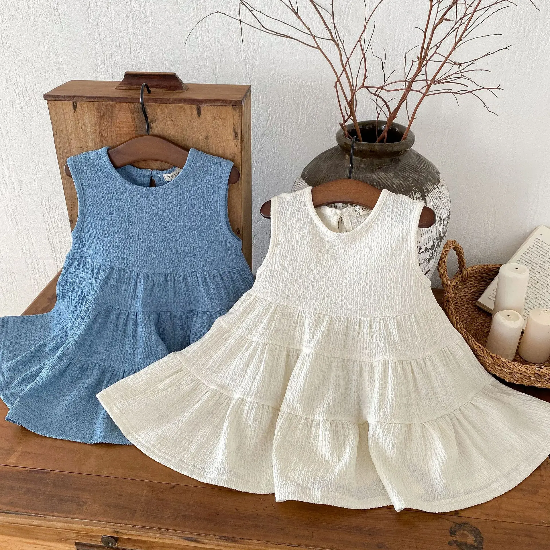 2024 Summer New Girls Sleeveless Dress Cotton Breathable Children Casual Dress Baby Girl Solid Vest Dress Kids Clothes
2024 Summer New Girls Sleeveless Dress Cotton Breathable Children Casual Dress Baby Girl Solid Vest Dress Kids Clothes