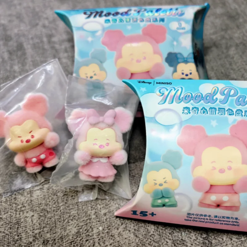 Genuine Disney Mickey Minnie Moon Palette Series Mini Blind Box Mystery Cute Anime Flocking Figure Collection Ornaments Gift Toy
Genuine Disney Mickey Minnie Moon Palette Series Mini Blind Box Mystery Cute Anime Flocking Figure Collection Ornaments Gift Toy