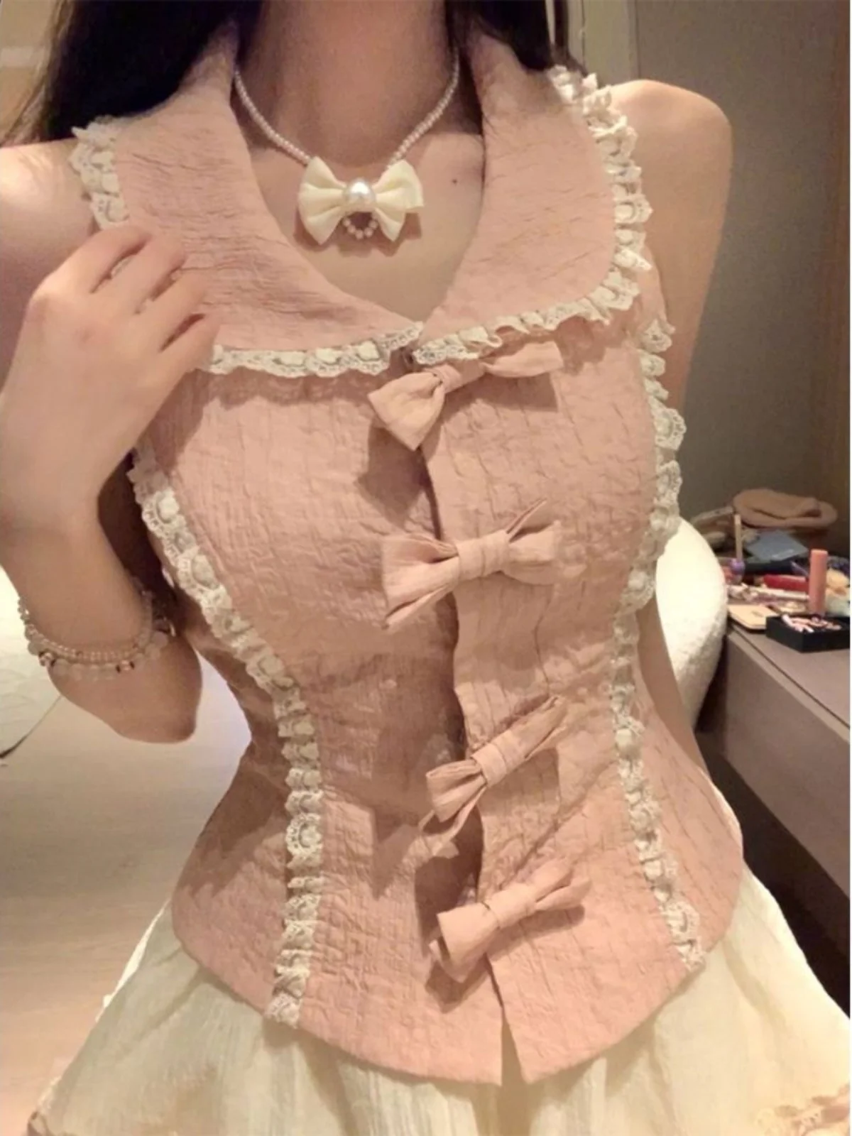 Sweet Pure Desire Style Women's Summer 2025 New Ruffle Splicing Sleeveless Waist-Cinched Shirt Short Skirt Two-Piece Set
Sweet Pure Desire Style Women's Summer 2025 New Ruffle Splicing Sleeveless Waist-Cinched Shirt Short Skirt Two-Piece Set