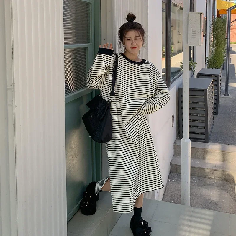 Women Chic Striped Sweater Dresses New O-Neck Long Sleeve Mid-Length T-shirts Dress Contrast Color Tops Slip Dress Sweatshirts
Women Chic Striped Sweater Dresses New O-Neck Long Sleeve Mid-Length T-shirts Dress Contrast Color Tops Slip Dress Sweatshirts