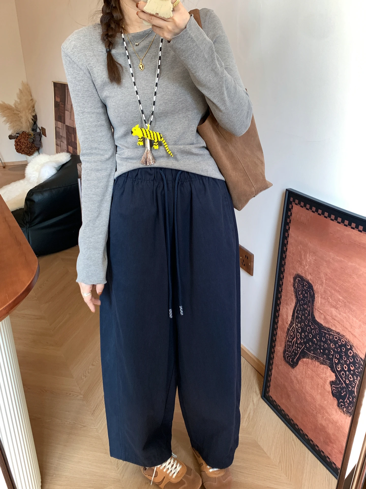 Ретро-штаны из шелкового хлопка с широкими штанинами, повседневные, свободные, с прямыми штанинами, женские, осенние, новинка
Ретро-штаны из шелкового хлопка с широкими штанинами, повседневные, свободные, с прямыми штанинами, женские, осенние, новинка