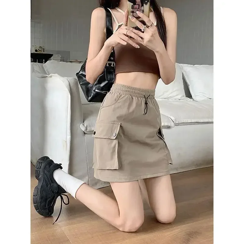 Cargo Skirts for Women 2025 New Spring Summer Drawstring Elastic Waist Y2K Skirts Girls Harajuku Casual Pocket Mini Skirt
Cargo Skirts for Women 2025 New Spring Summer Drawstring Elastic Waist Y2K Skirts Girls Harajuku Casual Pocket Mini Skirt