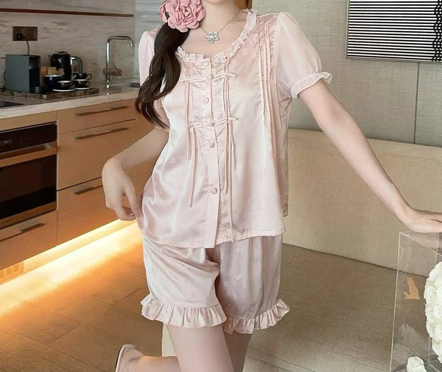 2026 New Chinese Style Buckle Short-sleeved Shorts Loungewear Pajamas
2026 New Chinese Style Buckle Short-sleeved Shorts Loungewear Pajamas