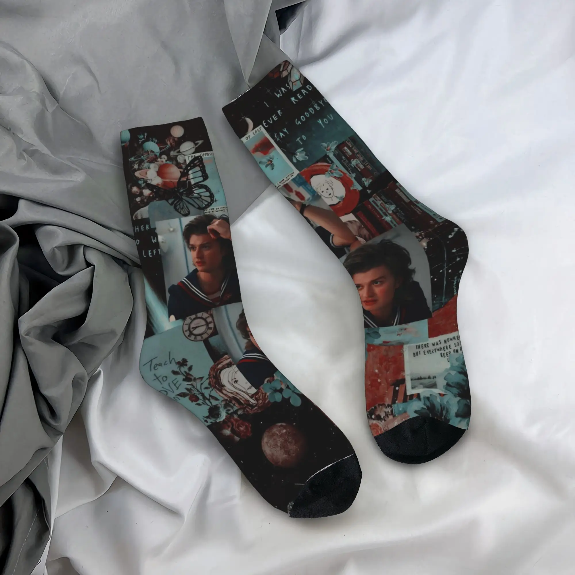 Винтажные носки Steve Harrington, забавные чулки, осенние нескользящие мужские носки, дышащие носки для бега с узором
Винтажные носки Steve Harrington, забавные чулки, осенние нескользящие мужские носки, дышащие носки для бега с узором