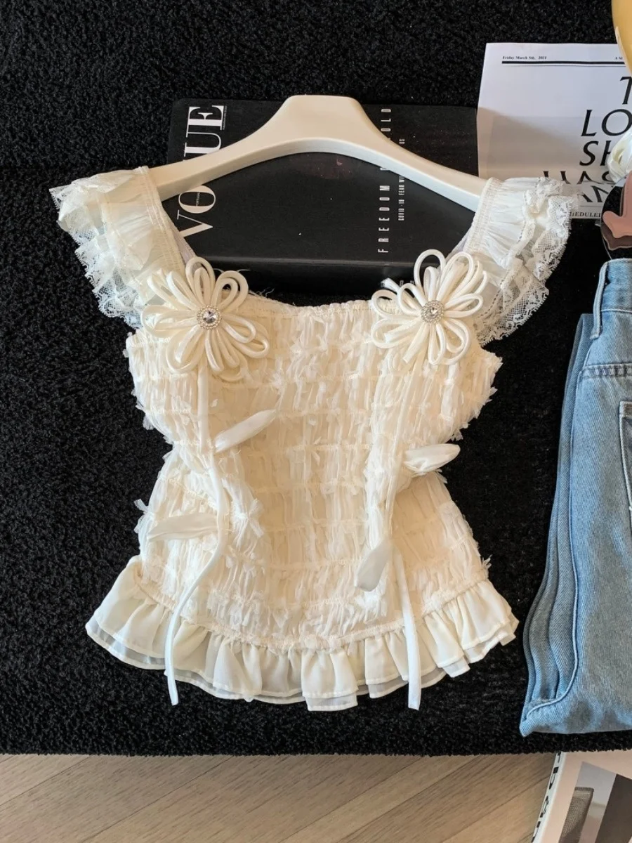 Summer New Style Women's Short Sleeve Square Collar Chiffon Top Floral Lace Ear Design Slimming Effect 3D Flower Embellished
Summer New Style Women's Short Sleeve Square Collar Chiffon Top Floral Lace Ear Design Slimming Effect 3D Flower Embellished