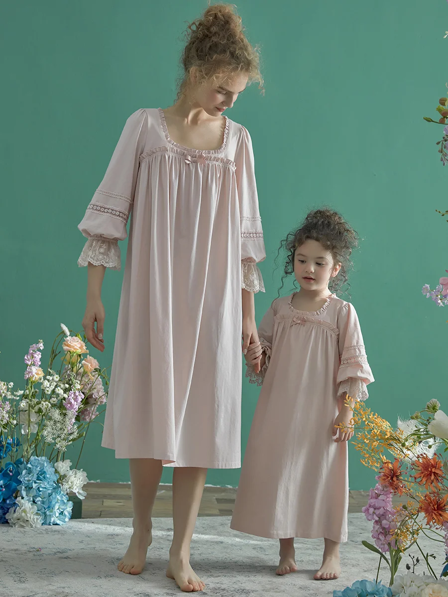 Vintage Princess Soft Cotton Half Sleeve Parent-child Matching Nightgowns Spring Autumn Sweet Kid's Lace Sleepwear
Vintage Princess Soft Cotton Half Sleeve Parent-child Matching Nightgowns Spring Autumn Sweet Kid's Lace Sleepwear