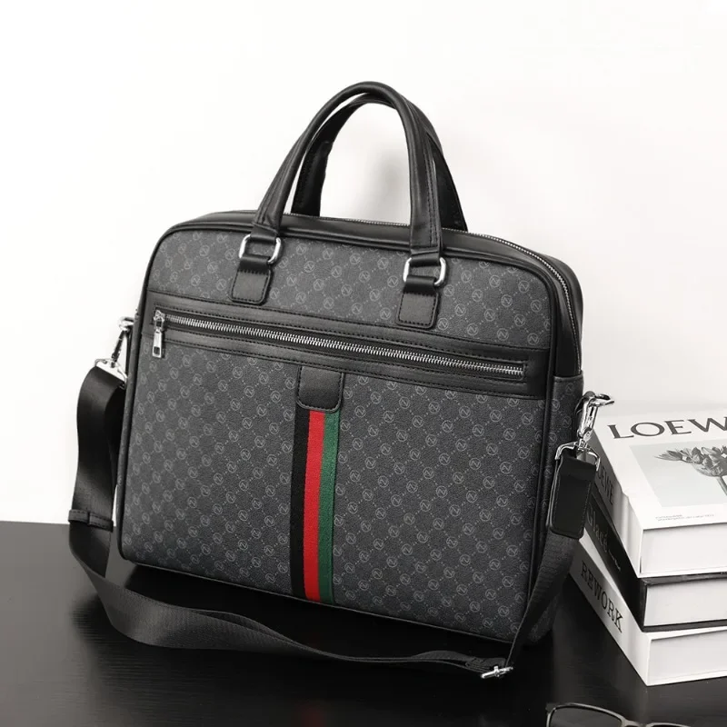 Fashion Letter Print Crossbody Bags Men Business Briefcase Travel Hand Bag Men 14 inch Laptop Bags Luxury Crossbody Handbags
Fashion Letter Print Crossbody Bags Men Business Briefcase Travel Hand Bag Men 14 inch Laptop Bags Luxury Crossbody Handbags