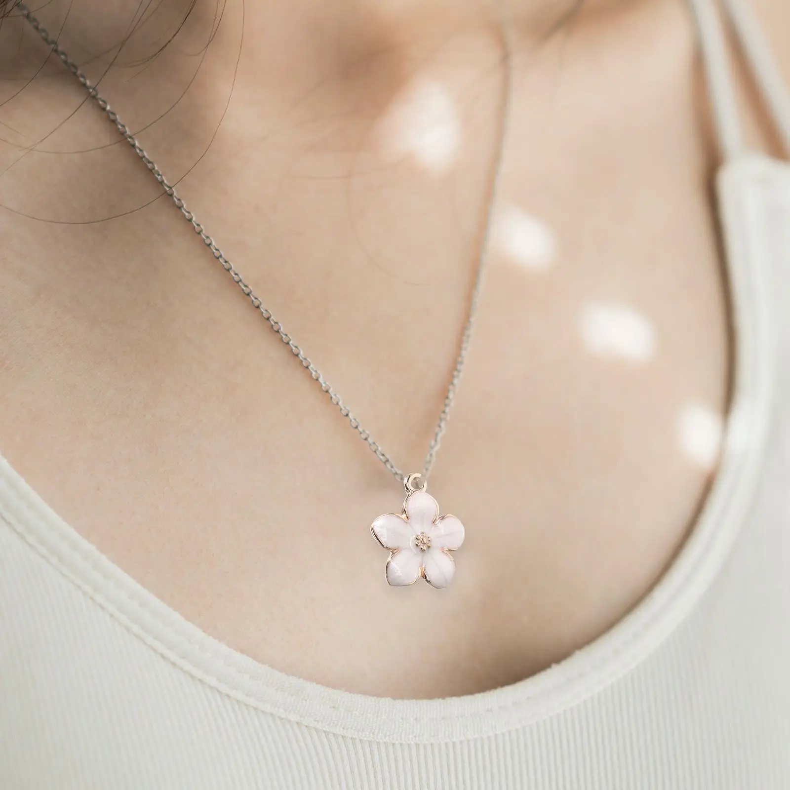 50pcs Sakura Flower Pendant DIY Jewelry Supplies Lightweight Alloy Charms for Handcraft Making Ornaments Cherry Blossom Necklace
50pcs Sakura Flower Pendant DIY Jewelry Supplies Lightweight Alloy Charms for Handcraft Making Ornaments Cherry Blossom Necklace
