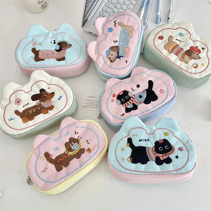 Cute puppy pen bag Large capacity student pencil case Coin wallet stationery storage bag
Cute puppy pen bag Large capacity student pencil case Coin wallet stationery storage bag