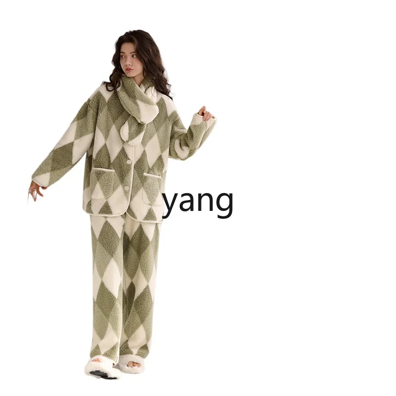 LMM autumn and winter models coral fleece fleece thickened flannel loungewear warm and casual can be worn outside
LMM autumn and winter models coral fleece fleece thickened flannel loungewear warm and casual can be worn outside