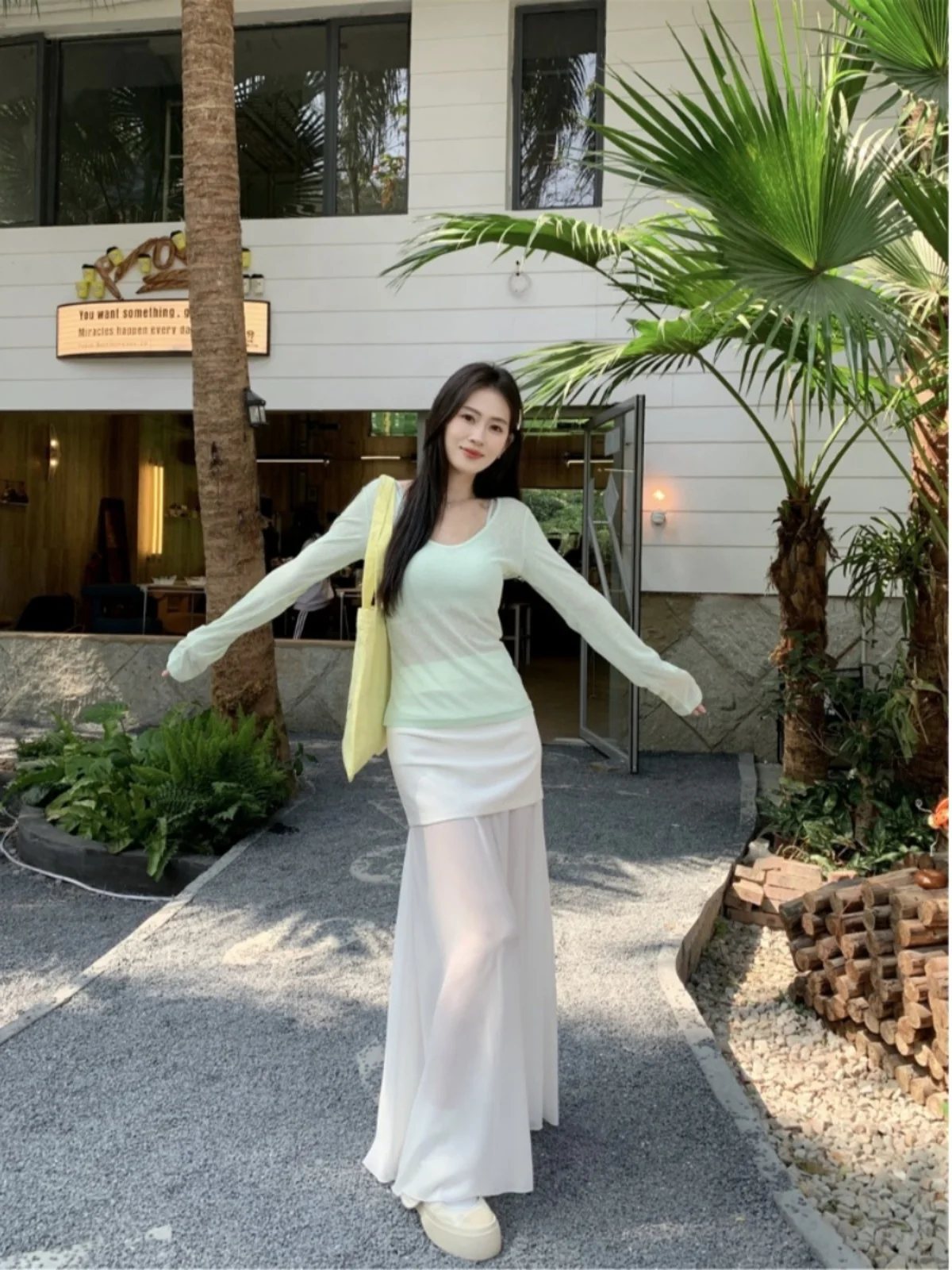 Lightweight Long Sleeve Sun Protection T-Shirt Women's Spring 2026 Sexy Back Strap Long Sleeve Top Set Style
Lightweight Long Sleeve Sun Protection T-Shirt Women's Spring 2026 Sexy Back Strap Long Sleeve Top Set Style