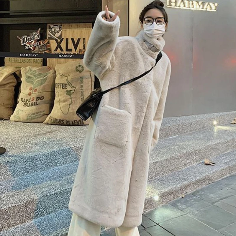 Faux Fur Coat for Women, Mid Length Version, Over-the-Knee, Stand Collar, Plush, Thick, Warm, Casual Parkas, Fashion Outwear
Faux Fur Coat for Women, Mid Length Version, Over-the-Knee, Stand Collar, Plush, Thick, Warm, Casual Parkas, Fashion Outwear