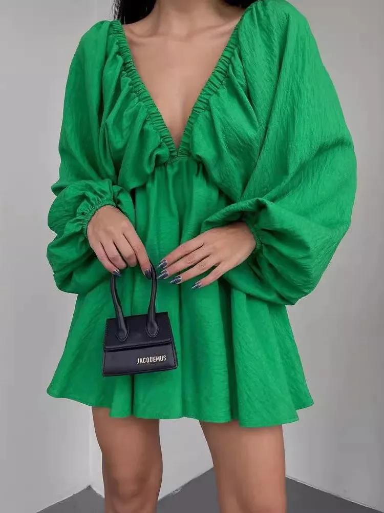 Fashion Trendy Solid Color Mini Dresses Women Sexy Deep V-neck Backless Puff Sleeves Folds Short Dress Female Spring Autumn New
Fashion Trendy Solid Color Mini Dresses Women Sexy Deep V-neck Backless Puff Sleeves Folds Short Dress Female Spring Autumn New