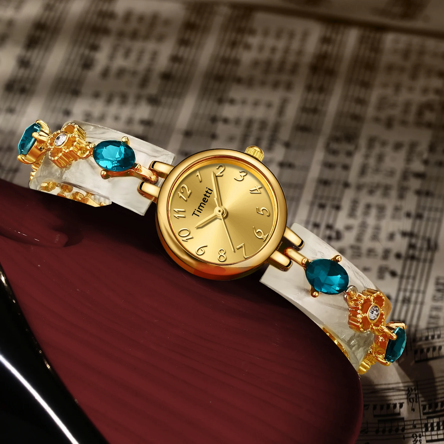 Two-color optional exquisite luxury simple stylish collegiate quartz watch
Two-color optional exquisite luxury simple stylish collegiate quartz watch