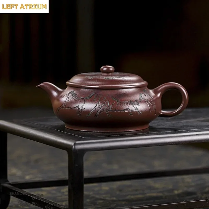 280ml Yixing Purple Clay Teapots Famous Master Handmade Eight Horses Pot Raw Ore Purple Mud Kettle With Strainer Zisha Tea Set
280ml Yixing Purple Clay Teapots Famous Master Handmade Eight Horses Pot Raw Ore Purple Mud Kettle With Strainer Zisha Tea Set