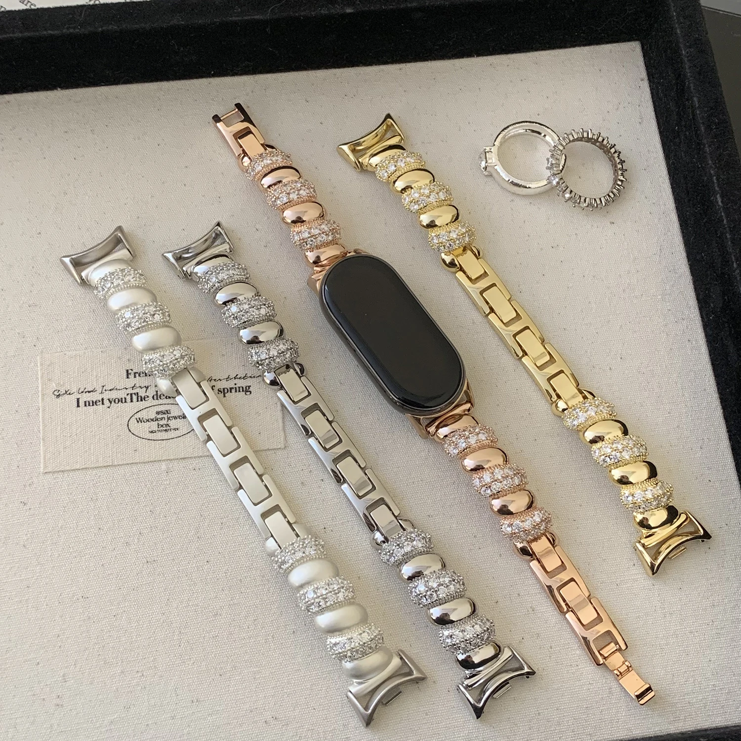 Premium Luxury Sparkling Copper Metal Strap for Xiaomi Bracelet 10 8/9pro for Redmi Watch4/5 Female Strap Universal 18 20 22mm
Premium Luxury Sparkling Copper Metal Strap for Xiaomi Bracelet 10 8/9pro for Redmi Watch4/5 Female Strap Universal 18 20 22mm