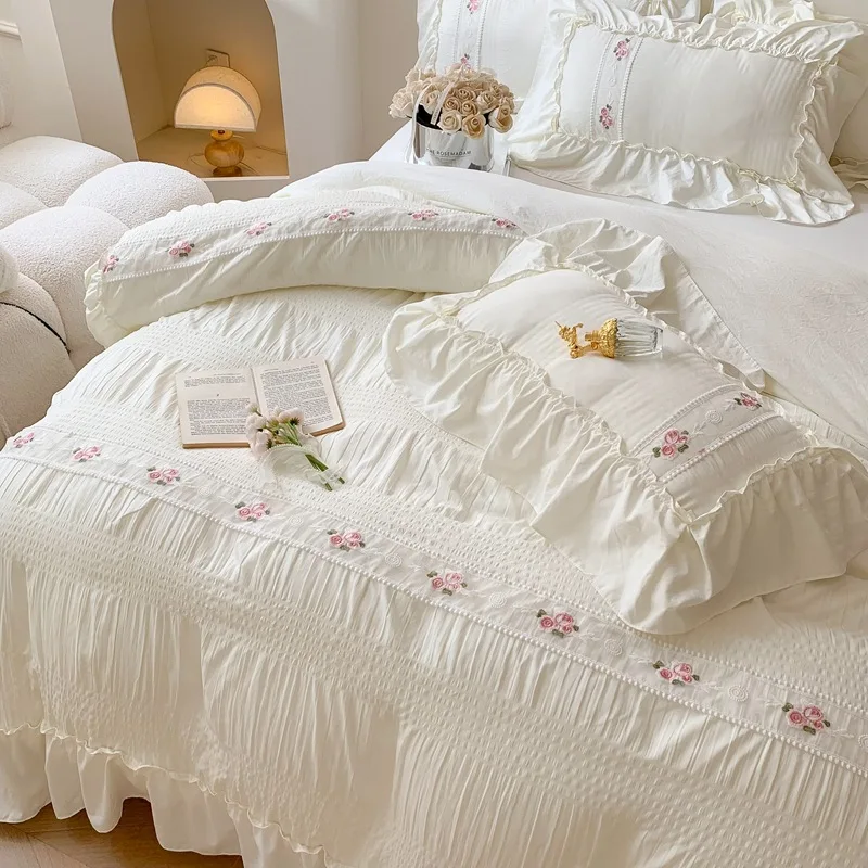 3/4Pcs Bedding Set Korean Princess Ruffle Bedding Set Boiled Cotton Bed Linen Flat Sheet Bed Sheet Duvet Cover Pillowcase
3/4Pcs Bedding Set Korean Princess Ruffle Bedding Set Boiled Cotton Bed Linen Flat Sheet Bed Sheet Duvet Cover Pillowcase
