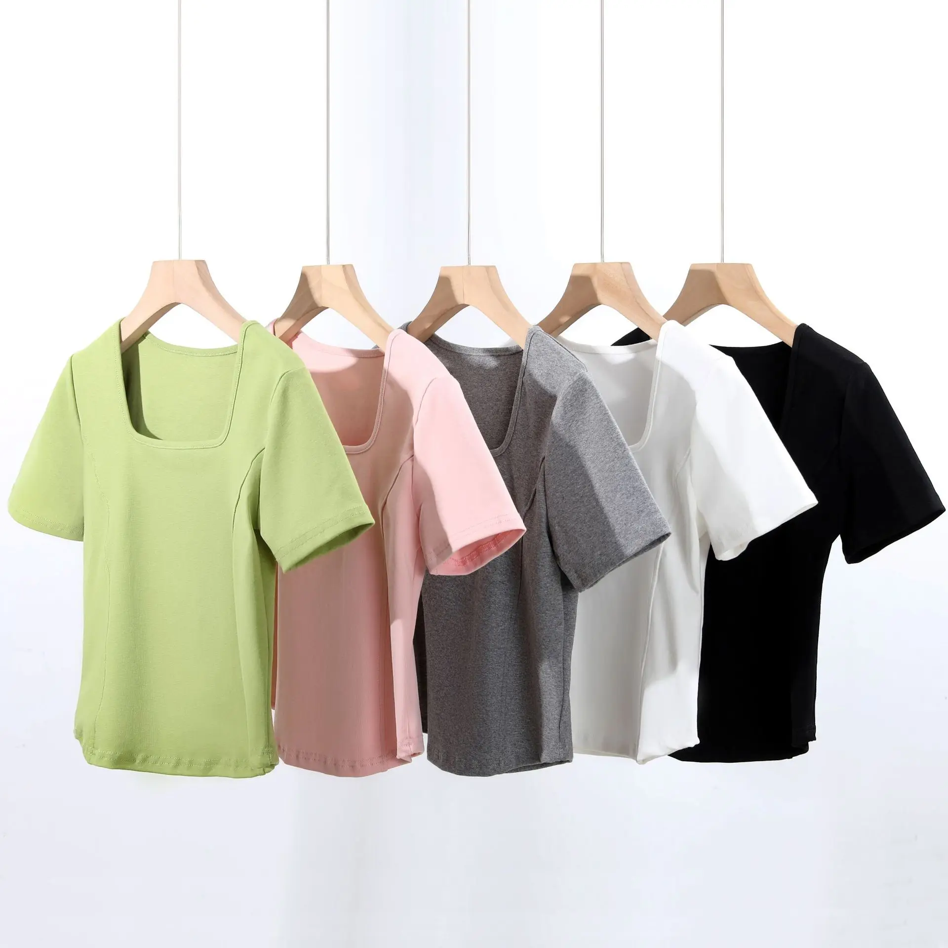 2025 Summer Slim Sports Vest Sexy Women Short Sleeve U-Neck Gray Tee Tank Tops Female Solid Black/White Korean Crop Tops
2025 Summer Slim Sports Vest Sexy Women Short Sleeve U-Neck Gray Tee Tank Tops Female Solid Black/White Korean Crop Tops