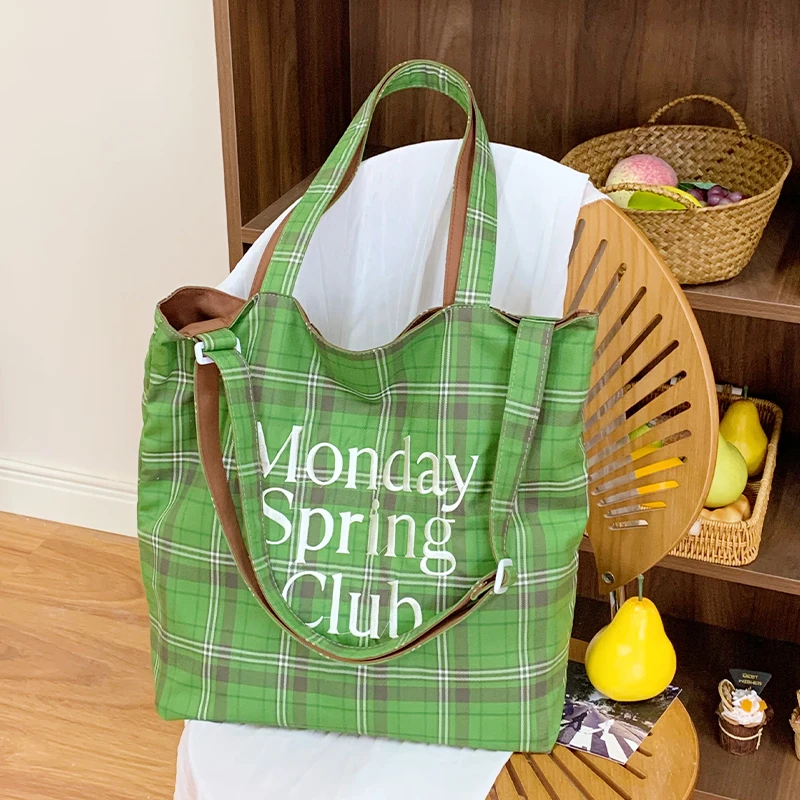 Summer Large Capacity Artistic Checked Cloth Tote Bag 2025 New Fashion Women's Shoulder Bag College Students Class
Summer Large Capacity Artistic Checked Cloth Tote Bag 2025 New Fashion Women's Shoulder Bag College Students Class