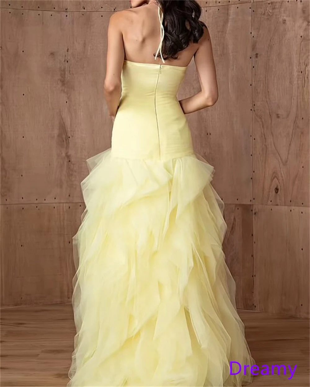 Customized Elegant Yellow Tulle Evening Dress Halter Sleeveless Homecoming Dress Special Occasion Gowns Zipper Back Sexy
Customized Elegant Yellow Tulle Evening Dress Halter Sleeveless Homecoming Dress Special Occasion Gowns Zipper Back Sexy
