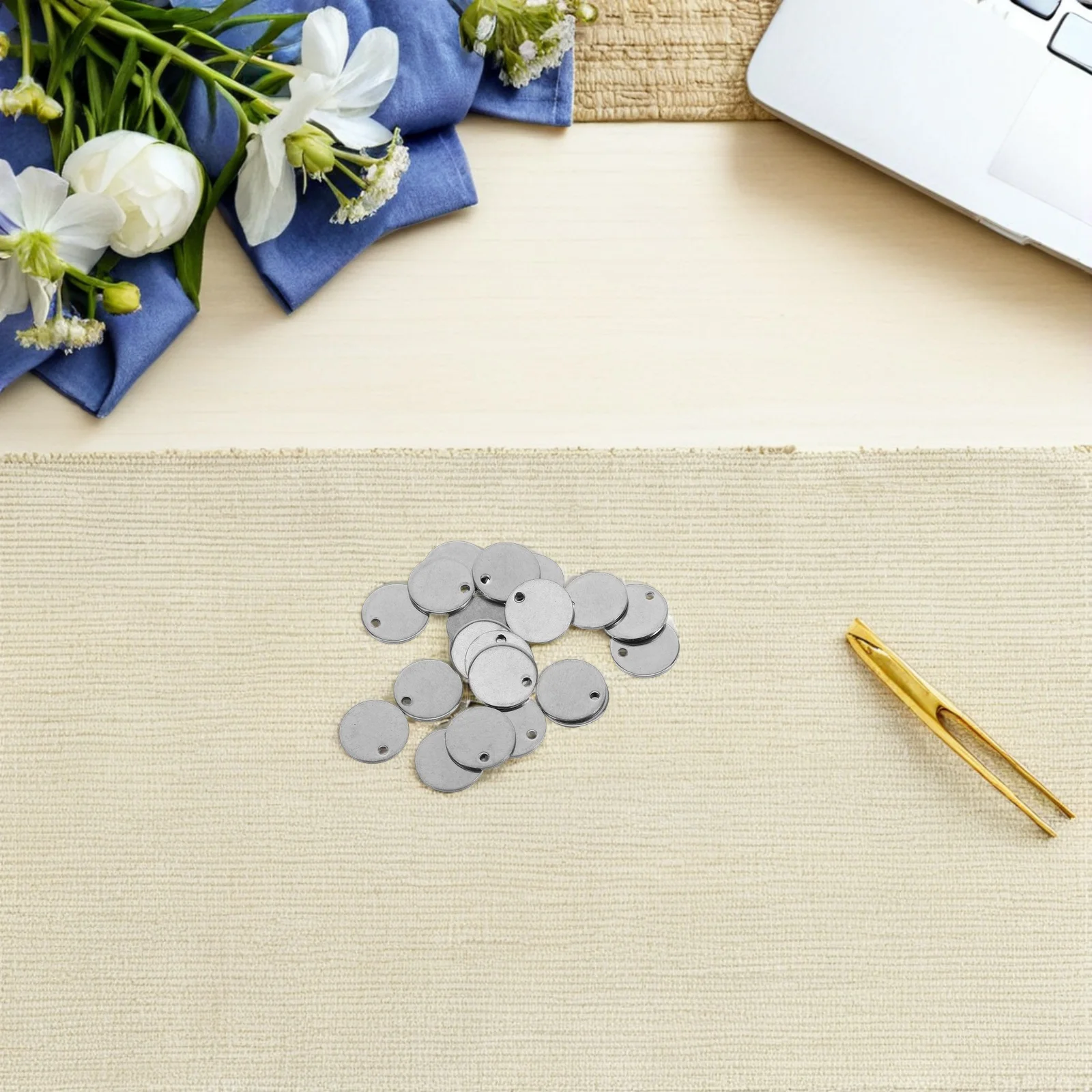 100Pcs Stainless Steel Round Metal Tags for Engraving DIY Pet Id Keychain Necklace Pendant Charms Stamping Blank Tag Pendant
100Pcs Stainless Steel Round Metal Tags for Engraving DIY Pet Id Keychain Necklace Pendant Charms Stamping Blank Tag Pendant