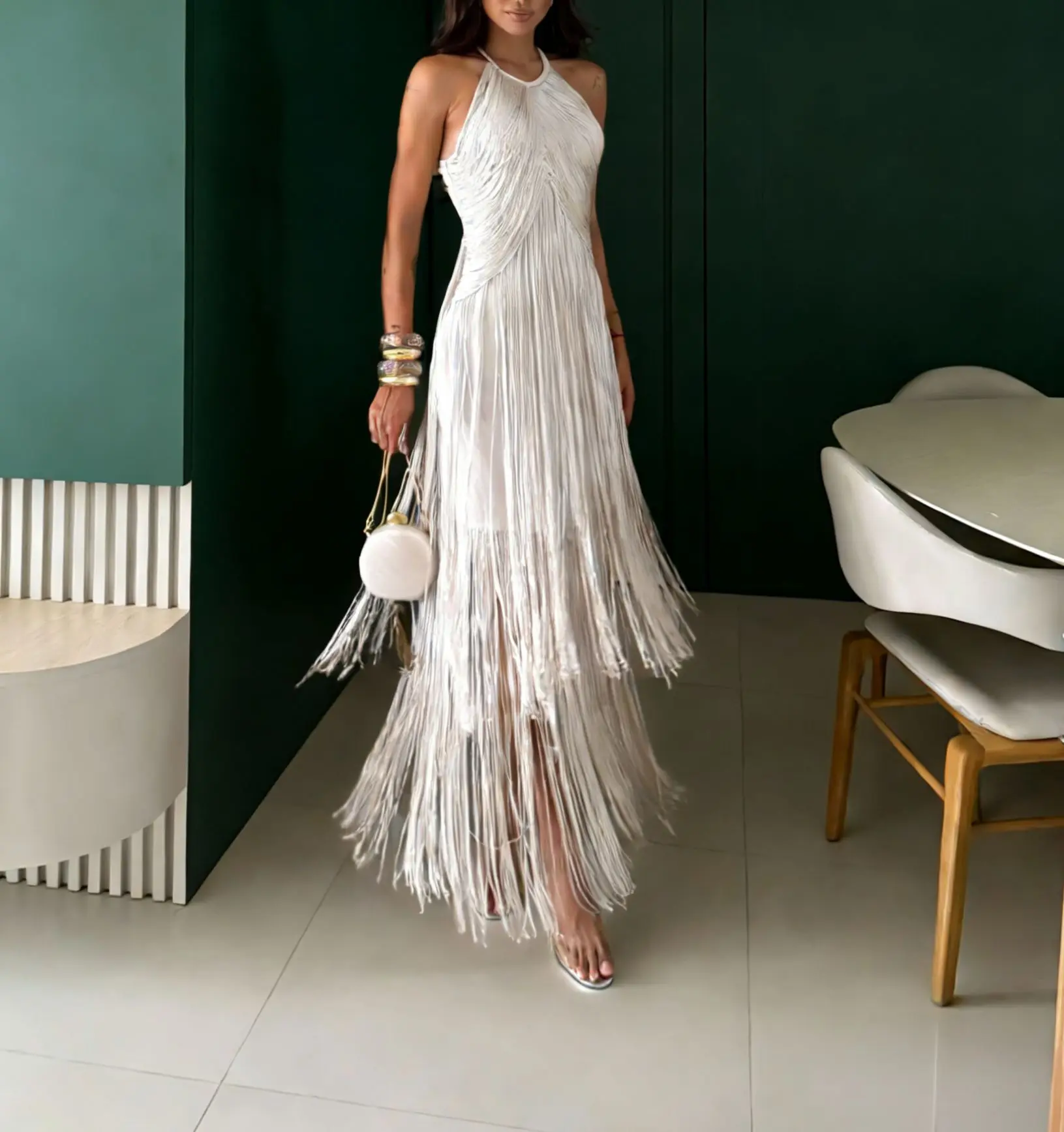 Elegant Tassel Splicing Solid Gowns Dress Women Fashion Hight Wasit Sleeveless Long Dress 2026 Sexy Backless Slim Evening Dress
Elegant Tassel Splicing Solid Gowns Dress Women Fashion Hight Wasit Sleeveless Long Dress 2026 Sexy Backless Slim Evening Dress