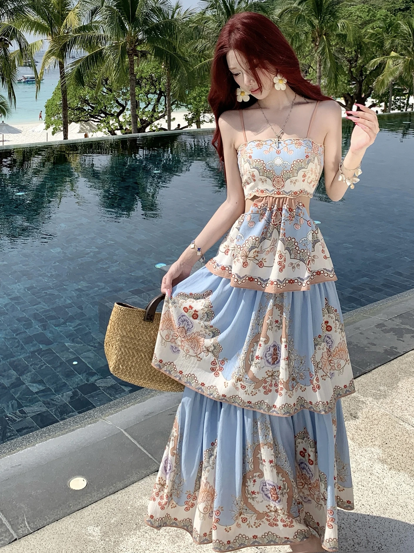 Summer New Luxury Hierarchical Skirt Strapless Dress Island Vacation Beach Photography High Waist Cake Skirt Style Polyester ...
Summer New Luxury Hierarchical Skirt Strapless Dress Island Vacation Beach Photography High Waist Cake Skirt Style Polyester ...